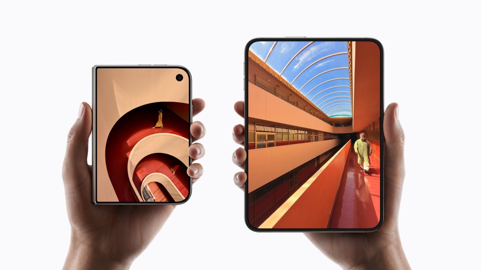 iPhone Duo в сложенном и раскрытом виде